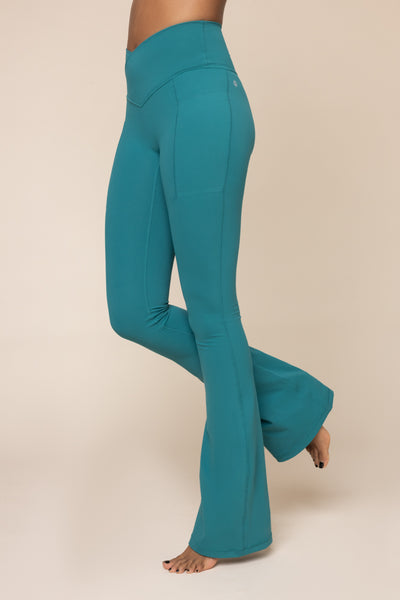 I redesigned the 00's yoga pant with a '22 flare I hope it was worth the  wait. bit.ly/crisscross-hourglass-flare