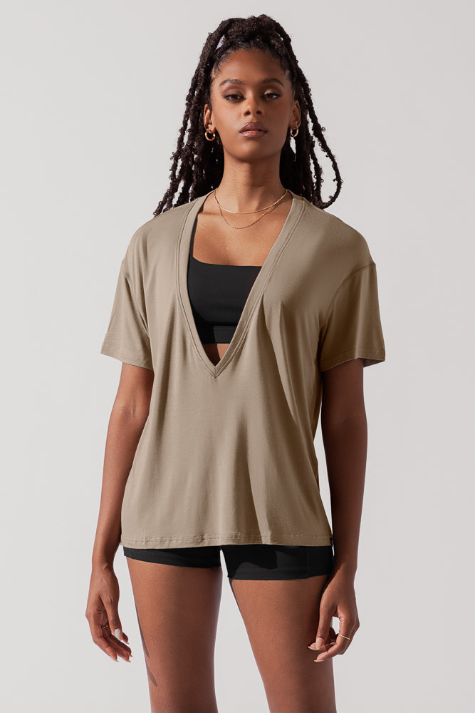 Deep V Tee Shirt – Shopshalicenoel