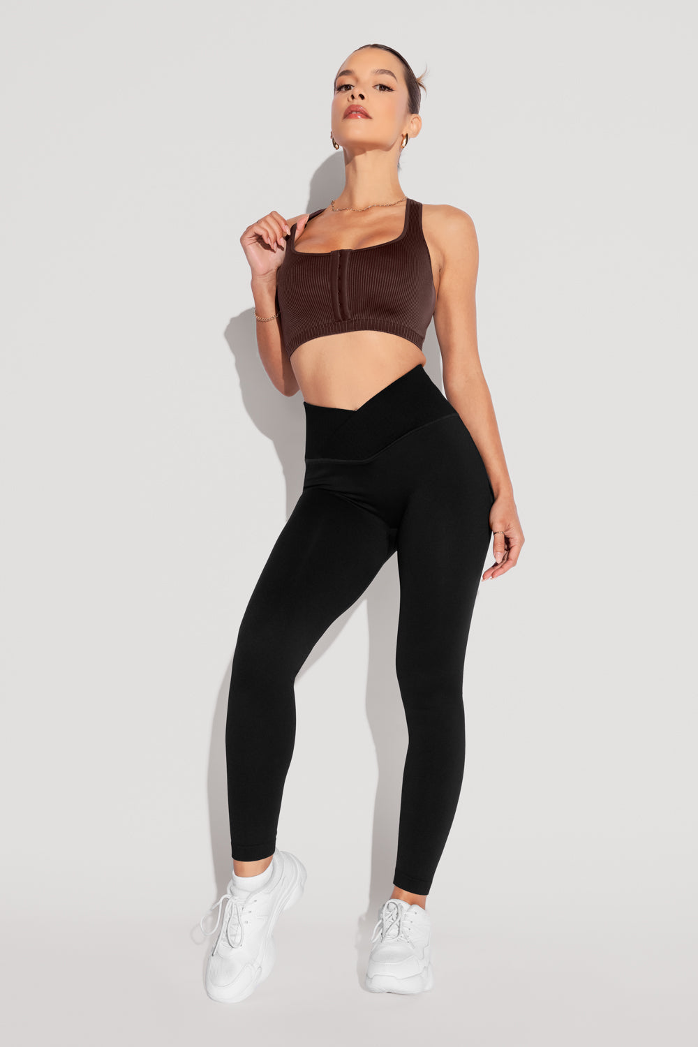 Women Pants Wholesale Black Grommet Side Sexy Women Leggings Autumn and  Winter Thin Velvet Windproof Slimming Fitness Jogging Leggings - China  Women Leggings and Women Pants Wholesale Black price | Made-in-China.com