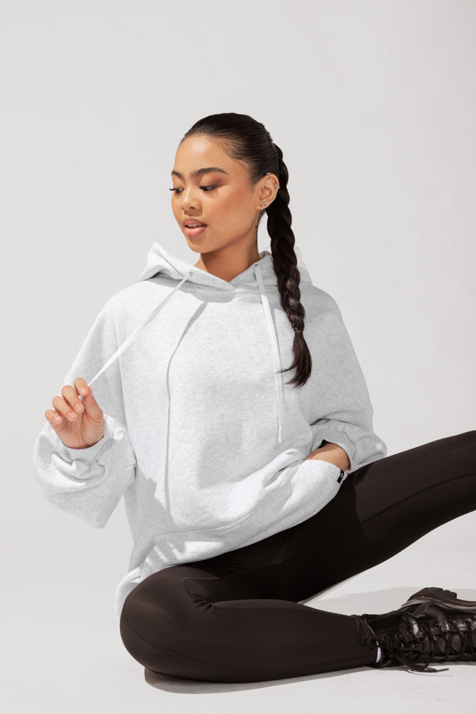 POPFLEX Active - Wardrobe essential: an ultra-soft, oversized hoodie for  all occasions ✨ The Cloud Hoodie in Plum is available on popflexactive.com